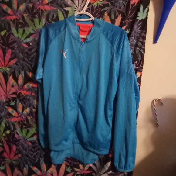 Meet your Posher, Megan - Picture 6 of 10